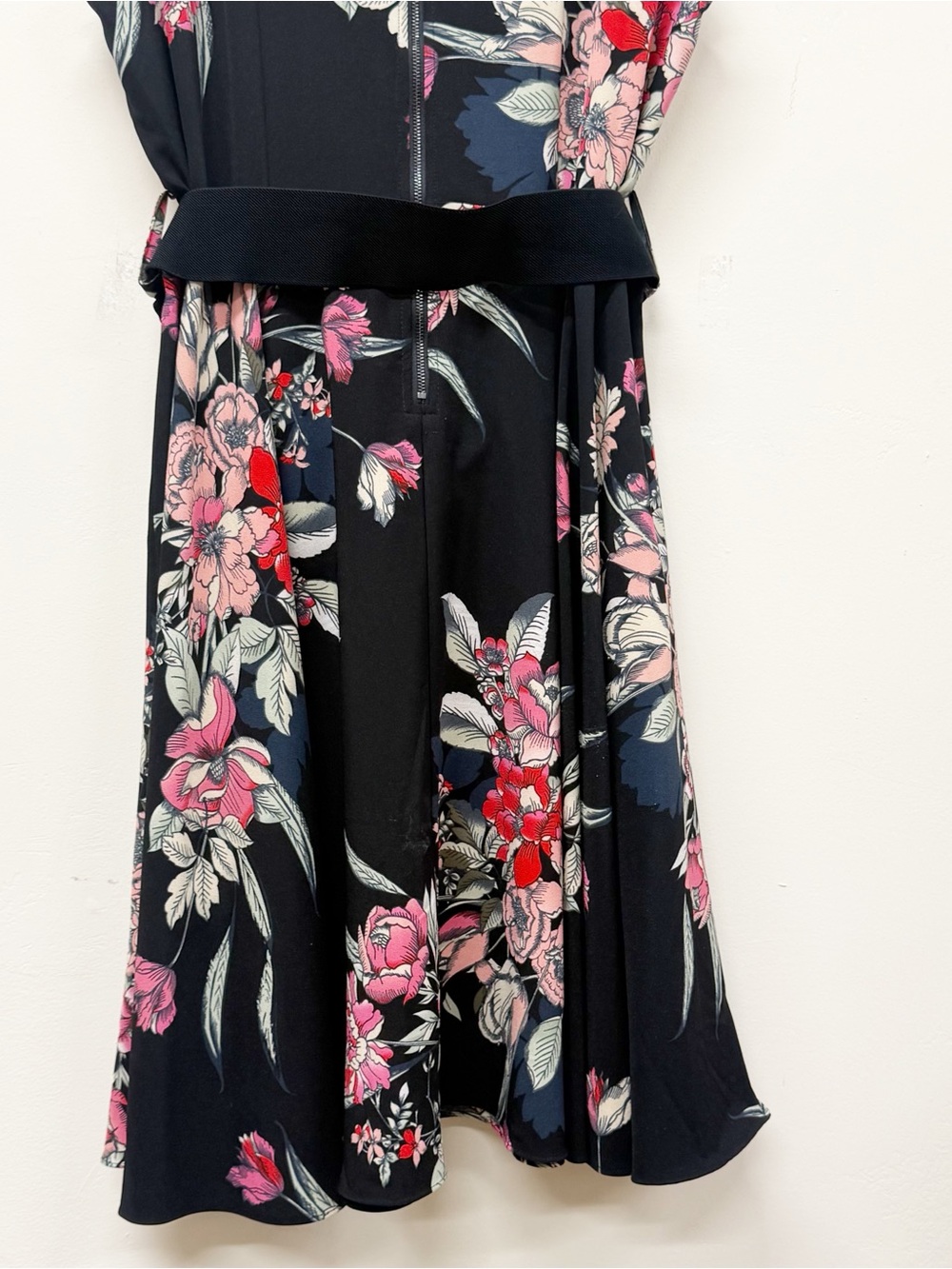 City Chic Black Multi Sleeveless Belted Misty Floral Fit-and-Flare Dress, L/20 - Picture 8 of 13